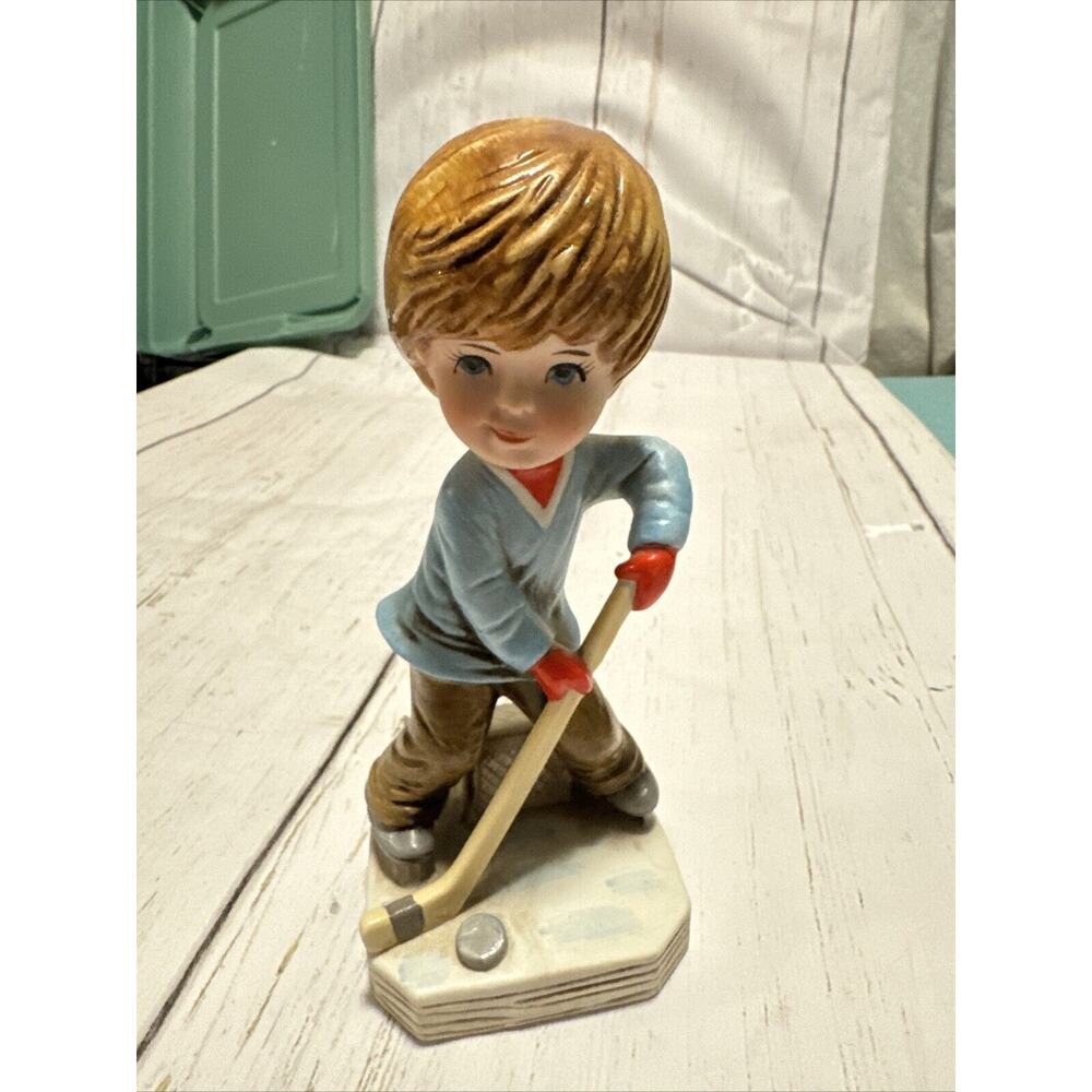 Vintage 1974 Fran Mar Gorham Moppets Figurine ~ Boy Playing Ice Hockey